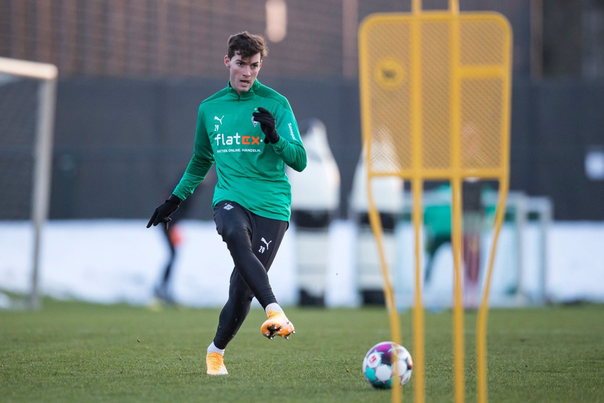 USMNT Only on X: "Joe Scally in his first @borussia_en team training session! https://t.co/L2ZDVaYBJj" / X