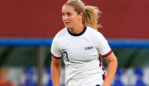 Lindsey Horan Age, Salary, Net worth, Current Teams, Career, Height, and much more - Football Arroyo