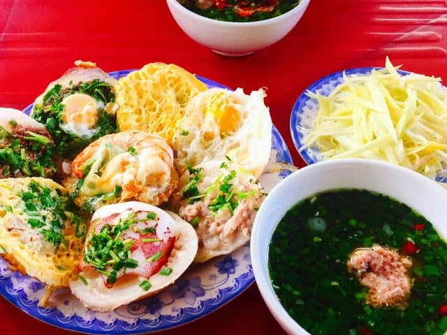 Những quán bánh căn Nha Trang nổi tiếng ngon nức nở - Vntrip.vn
