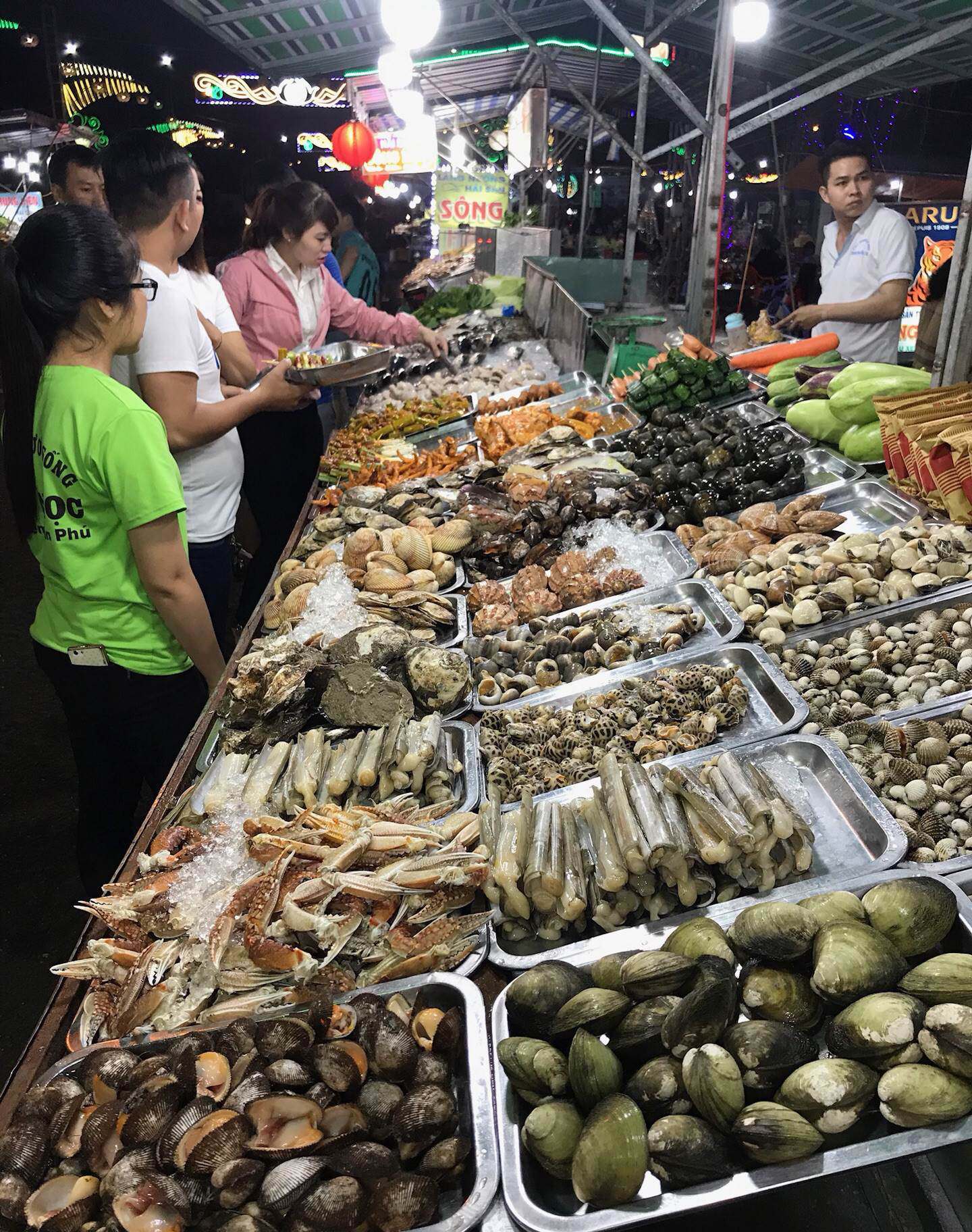 Các chợ đêm ở Cần Thơ - Chợ Đêm Ninh Kiều - Chợ Đêm Trần Phú