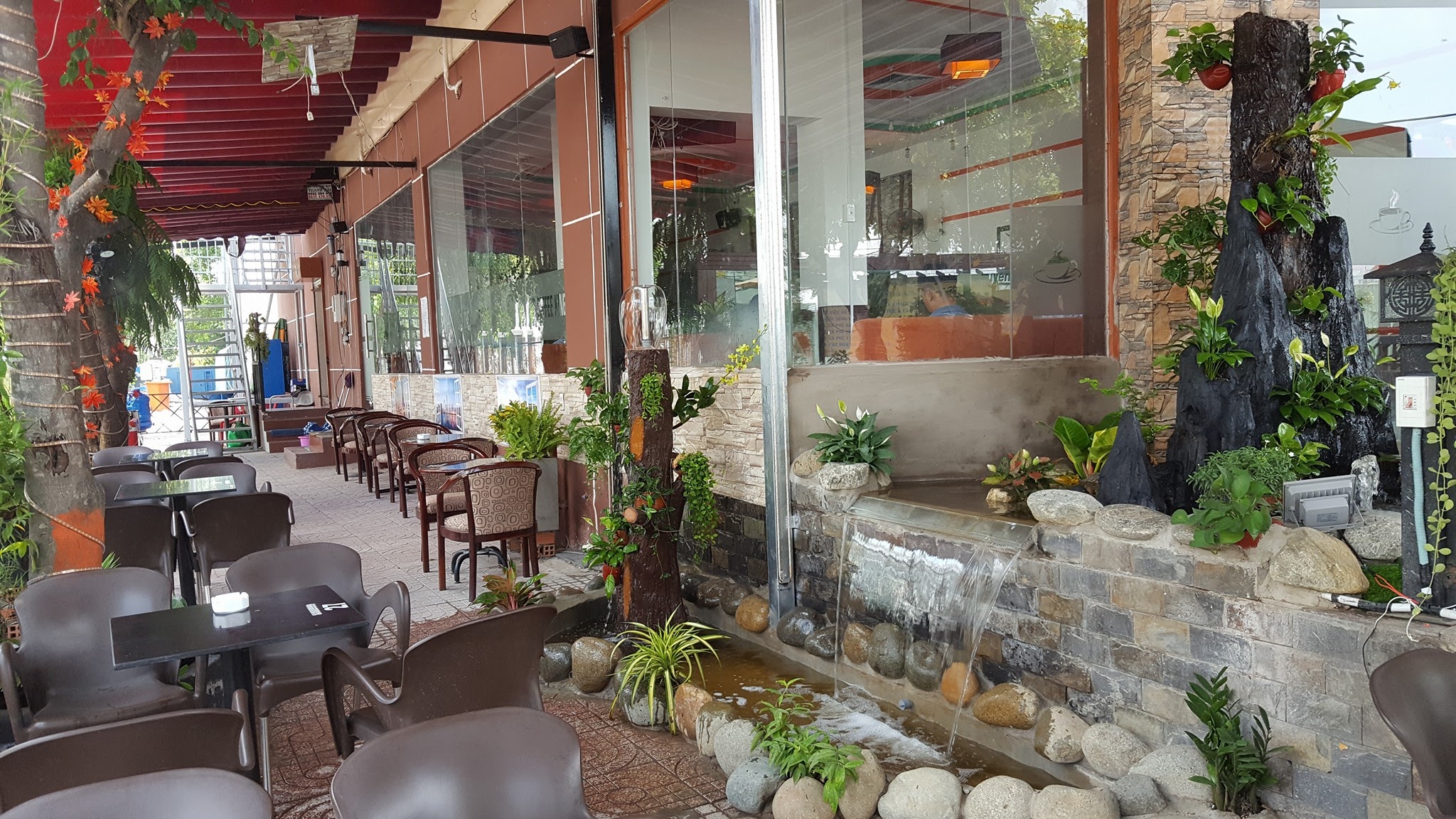 Top 12 Quán Cafe quận 9 View đẹp, lãng mạn, giá rẻ - Kaizen Coffee